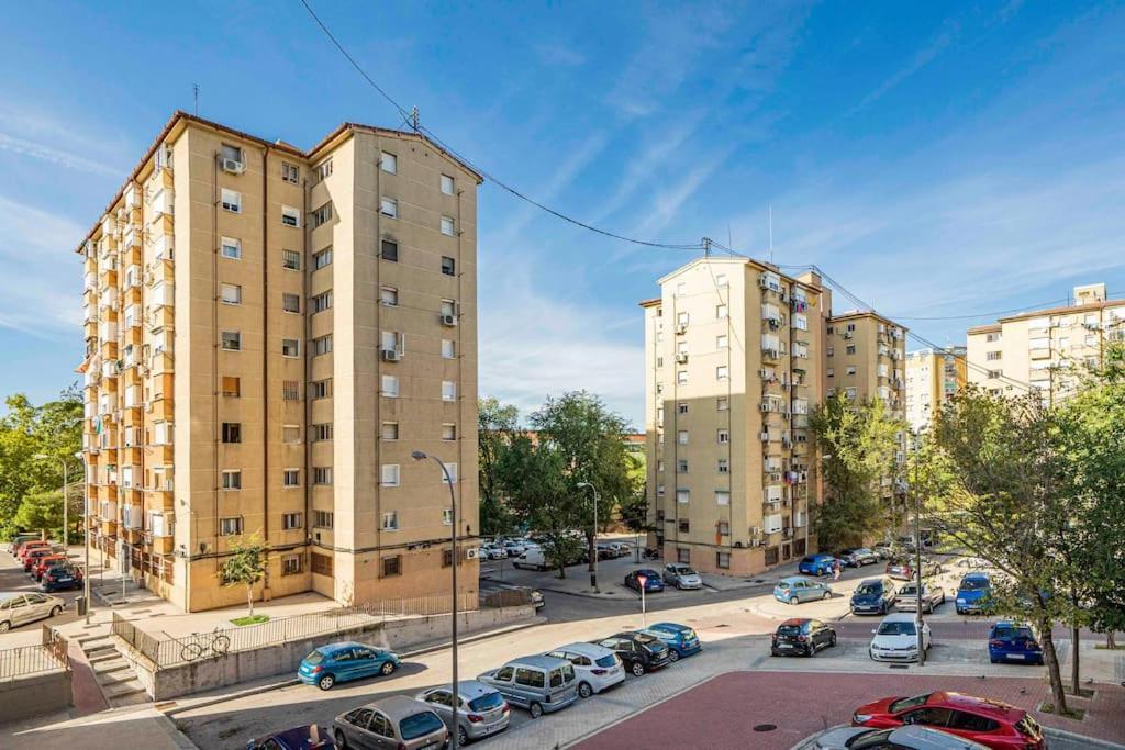 Precioso Apartamento Familiar En Area Residencial Lägenhet Madrid Exteriör bild